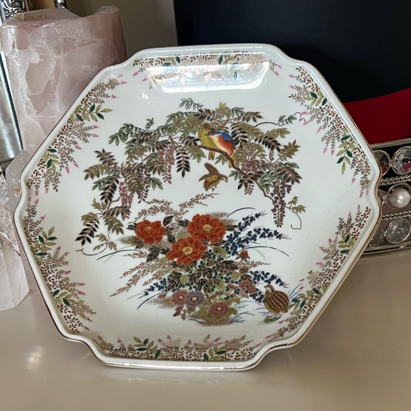 Vintage✨RARE FIND✨Satsuma 6-sided plate with birds, flowers, metallic gold - Picture 3 of 7